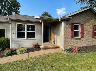 7822 Oak Grove Rd, Newburgh, IN 47630