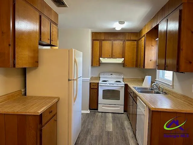 110 Mason Dr — Photo 14