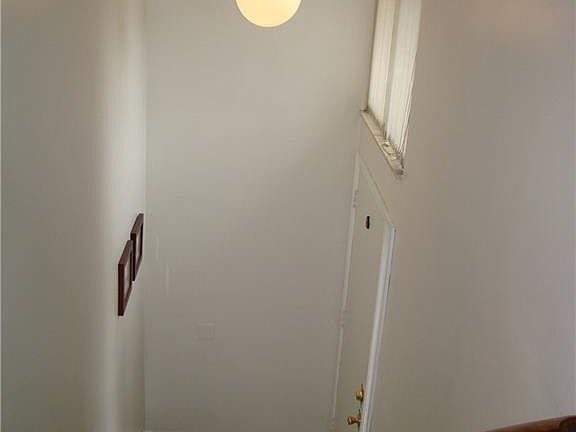 4th image of 750 Kirkwall Dr #H