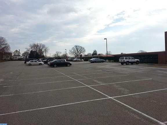 4th image of 400 Franklin Ave Ste 112