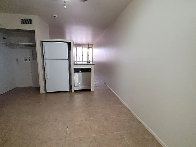 3139 E Glenrosa Ave #2 — Photo 8