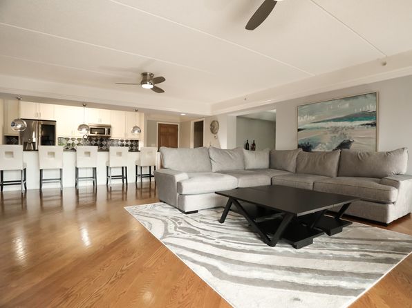 4833 N Olcott Ave UNIT 408