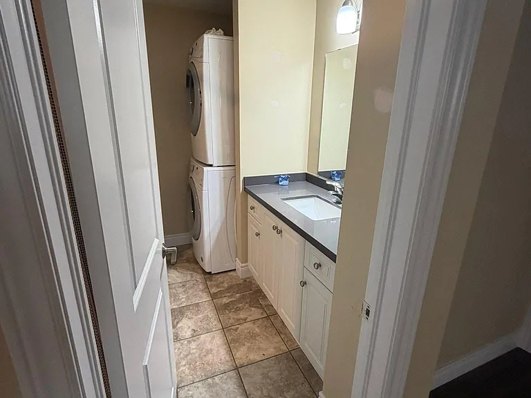 111 Dallan Dr — Photo 4