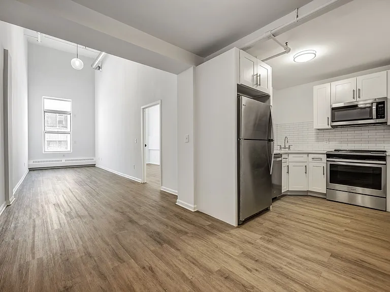 Welcome to Luckey Platt, where modern design meets spacious living. Enjoy stylish interiors, stainless steel appliances, and abundant natural light. Elevate your lifestyle in this vibrant community. Schedule your tour today!