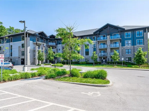50 Bryan Ct #111, Kitchener, ON N2A 4N4
