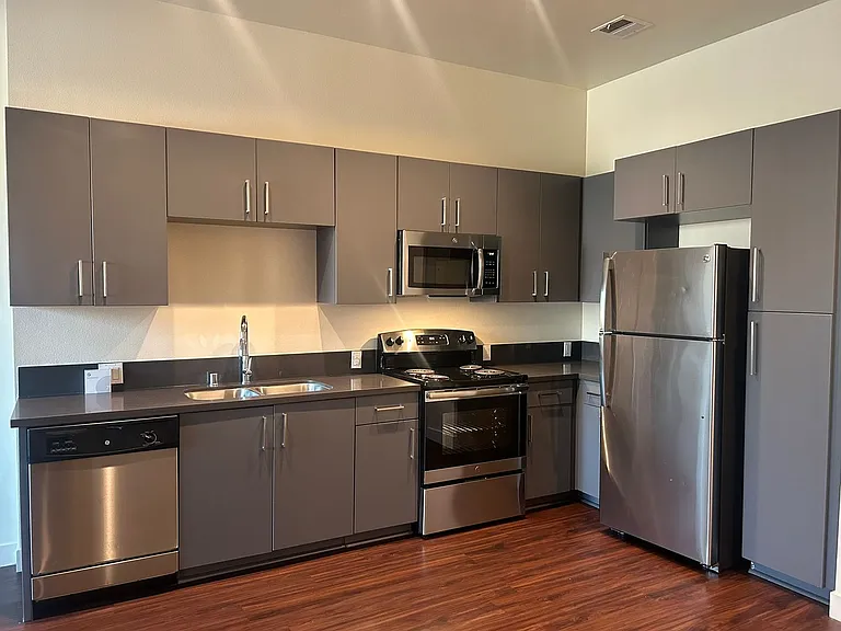 Mission Lofts — Photo 41