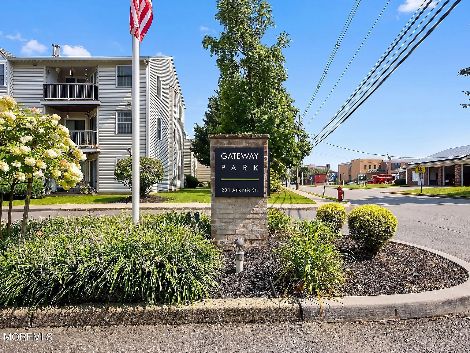 2 bed, 1126 sqft, $2,700 — Photo 1