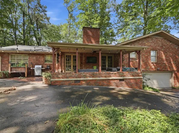 747 Timber Ln, Cookeville, TN 38501