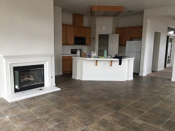 2nd image of 2057 Buena Vista Dr