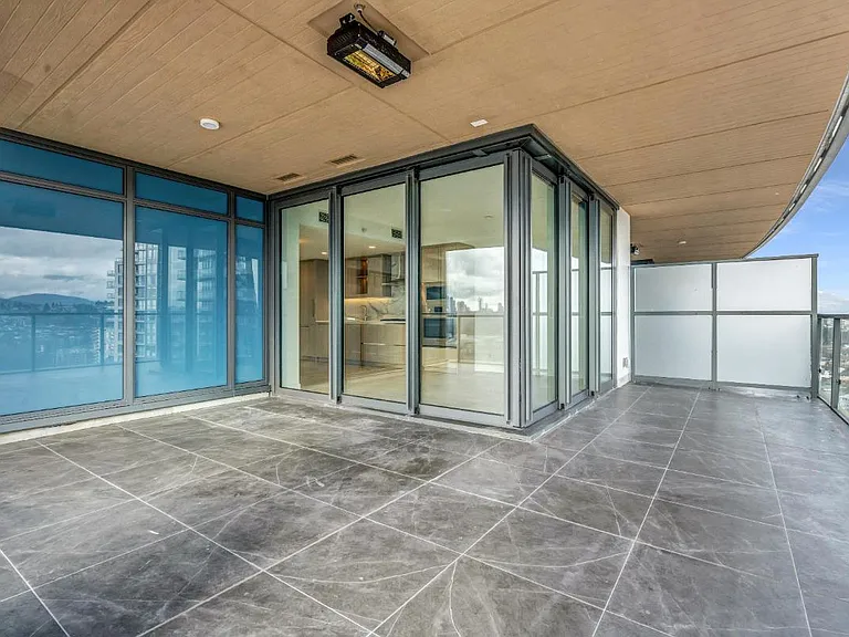 4880 Lougheed Hwy #1507 — Photo 19