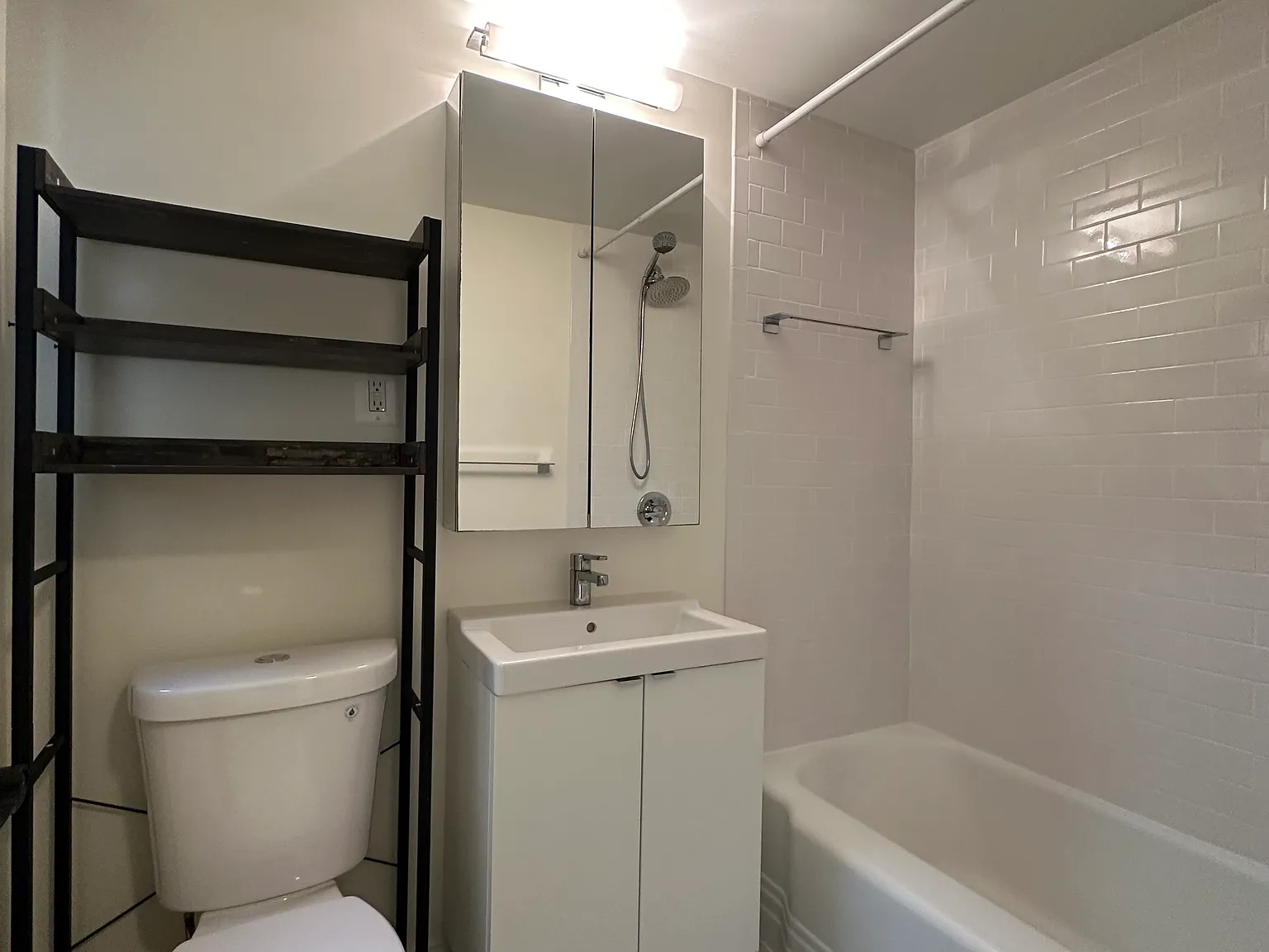 Studio, 374 sqft, $1,700 — Photo 3