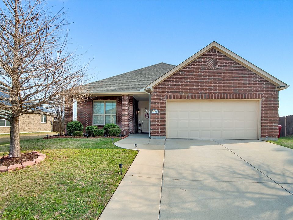1st image of 805 Cormorant Dr