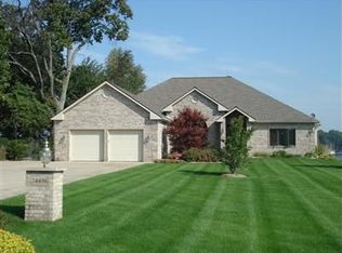 24496 Butternut Ct, Sturgis, MI 49091