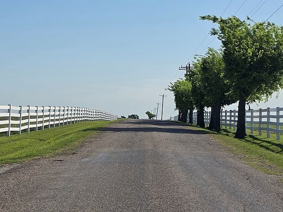 4th image of 5805 County Road 312