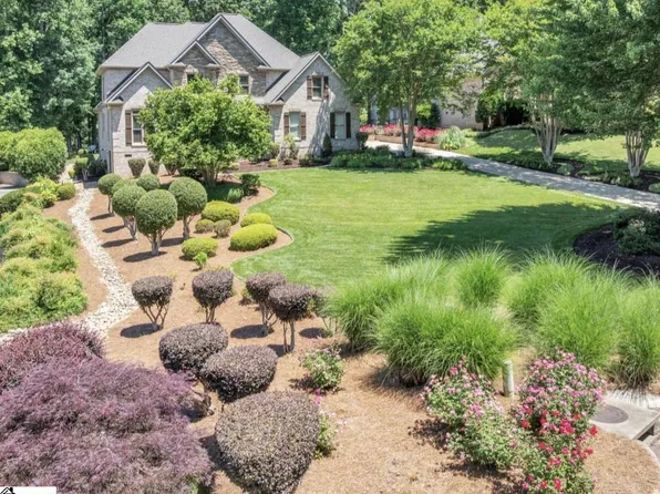 904 Sugar Oak Ct, Simpsonville, SC 29680