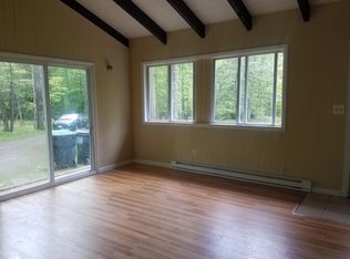 811 Kennedy Cir, Tobyhanna, PA 18466