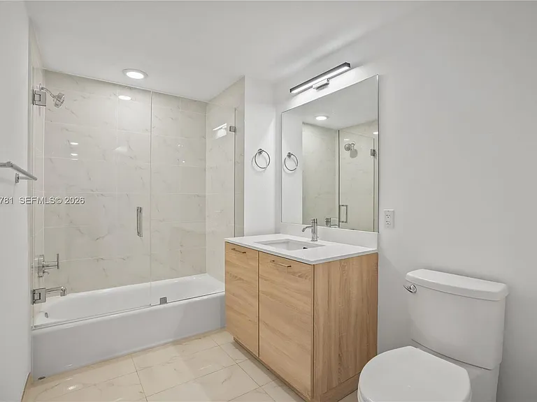 16385 Biscayne Blvd #1919 — Photo 6