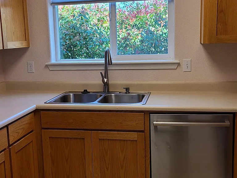 508 Starflower Ln — Photo 4
