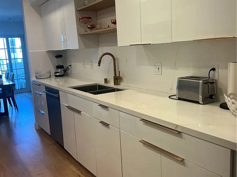 1817 Selby Ave #205 — Photo 11