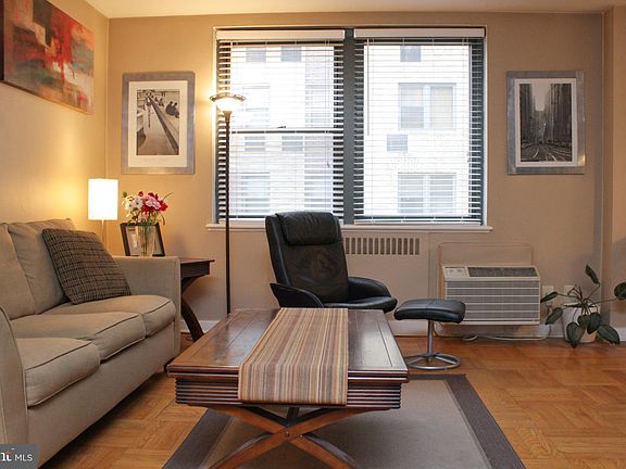 2nd image of 2601 Pennsylvania Ave APT 904