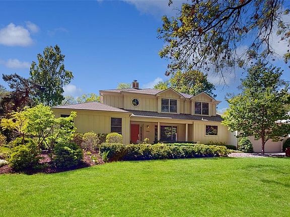 2nd image of 5908 Reinhardt Dr