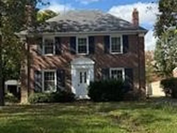 2448 Charney Rd, University Heights, OH 44118