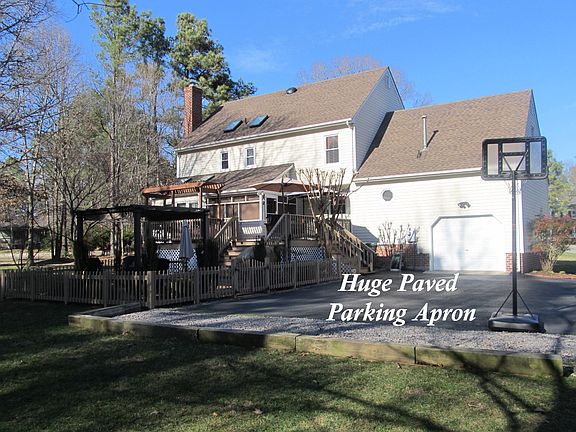4th image of 9401 Oak River Dr W