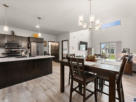 3rd image of 4500 E Whisper Ridge Pl