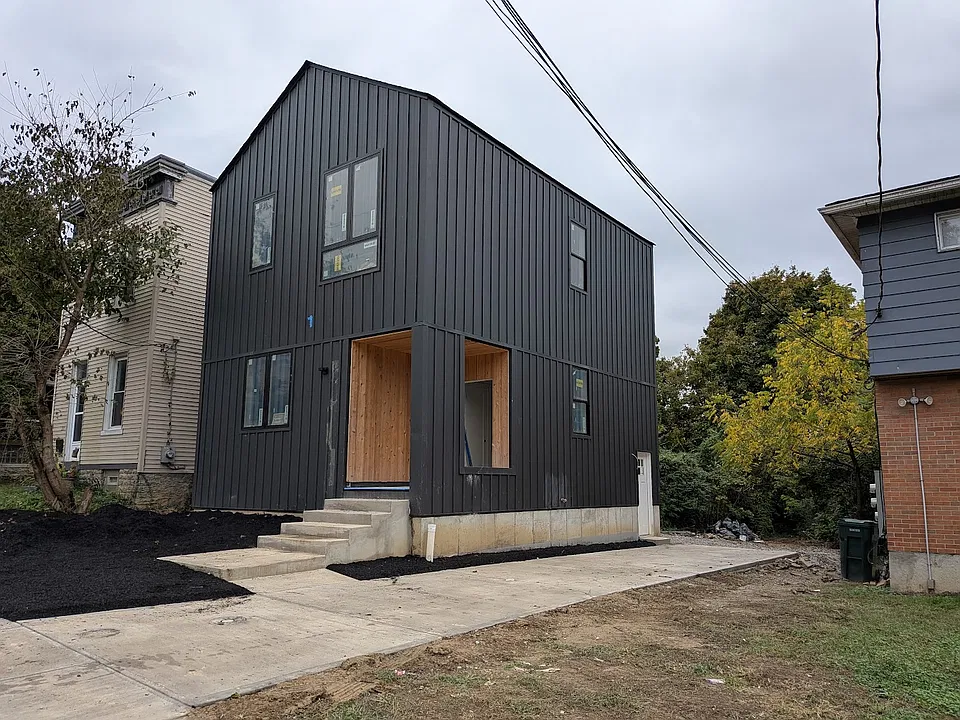 35 Wuest St #1