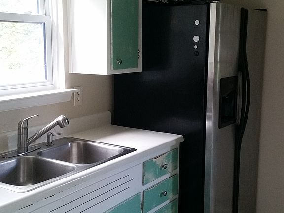 4th image of 2944 Creekwood Dr