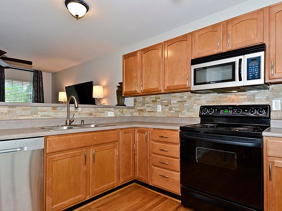 2nd image of 1331 Parkview Estates Dr
