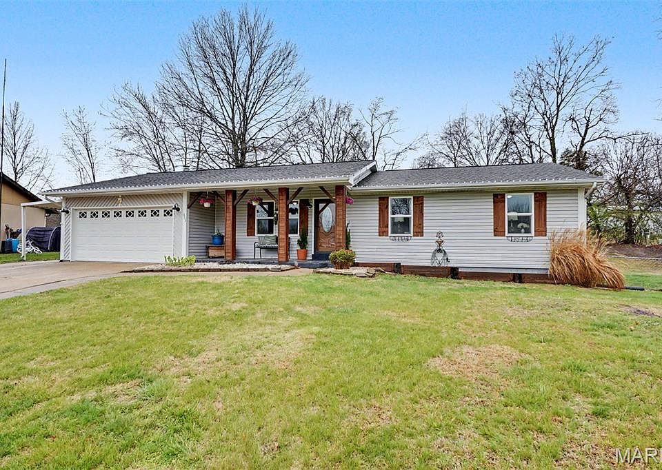 1st image of 605 Lincoln Ct
