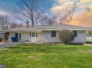113 N Birch Ct, Sterling, VA 20164