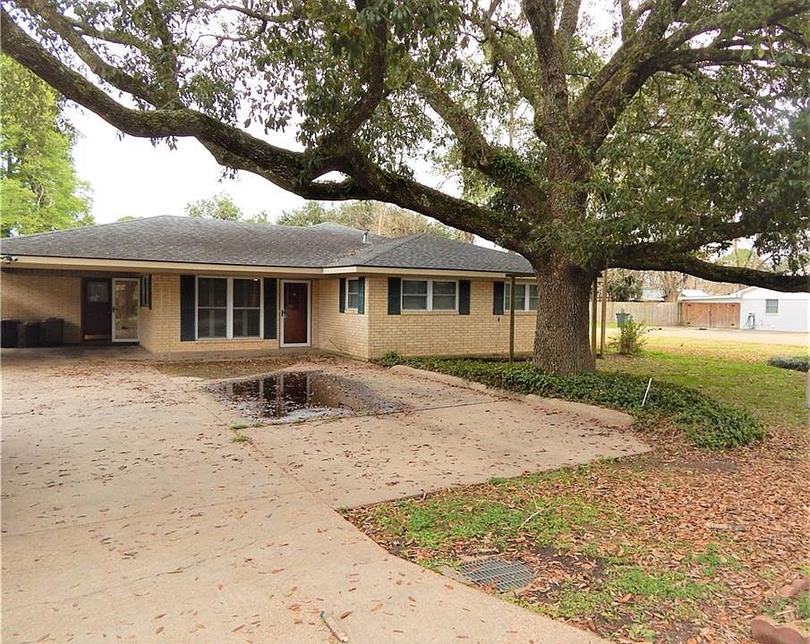 1st image of 107 S Weir Ave