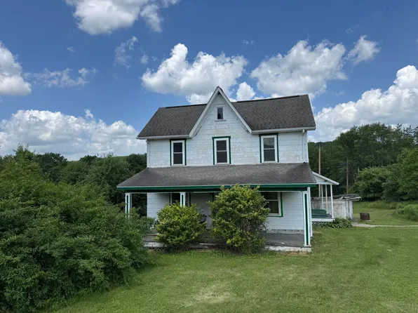 333 Clover Run Rd, Mahaffey, PA 15757