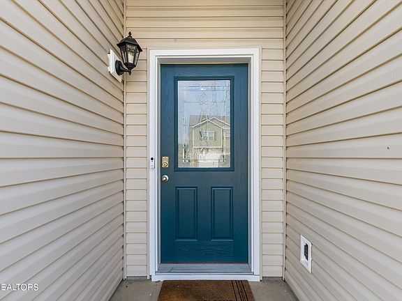 3rd image of 6310 Aldingham St