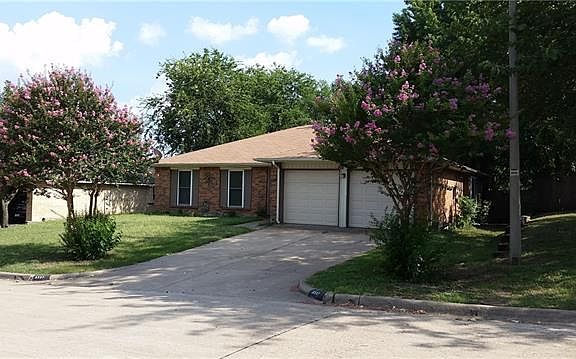 4th image of 2327 Dartmouth Dr