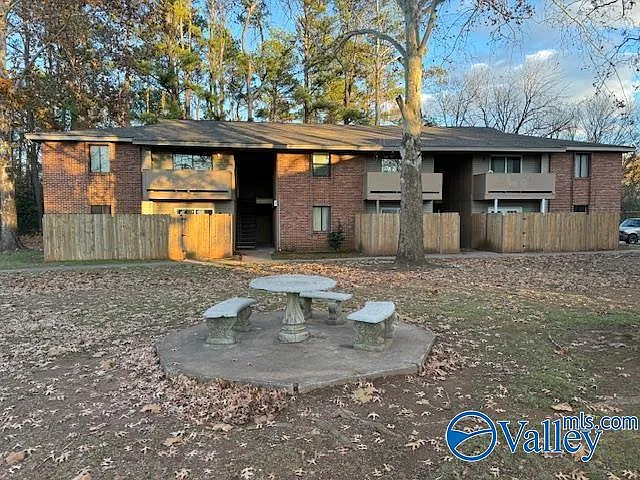 2 bed, 1.0 bath, 600 sqft, $775 — Photo 2