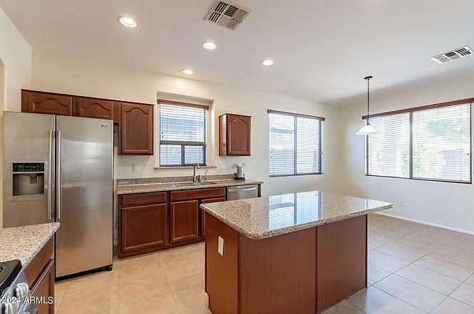 1405 E Baker Dr — Photo 6