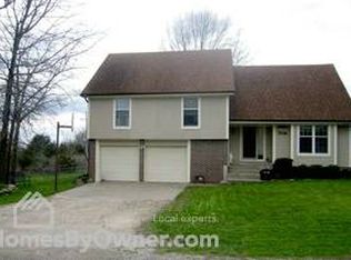 706 Poplar Ridge Dr, Paola, KS 66071