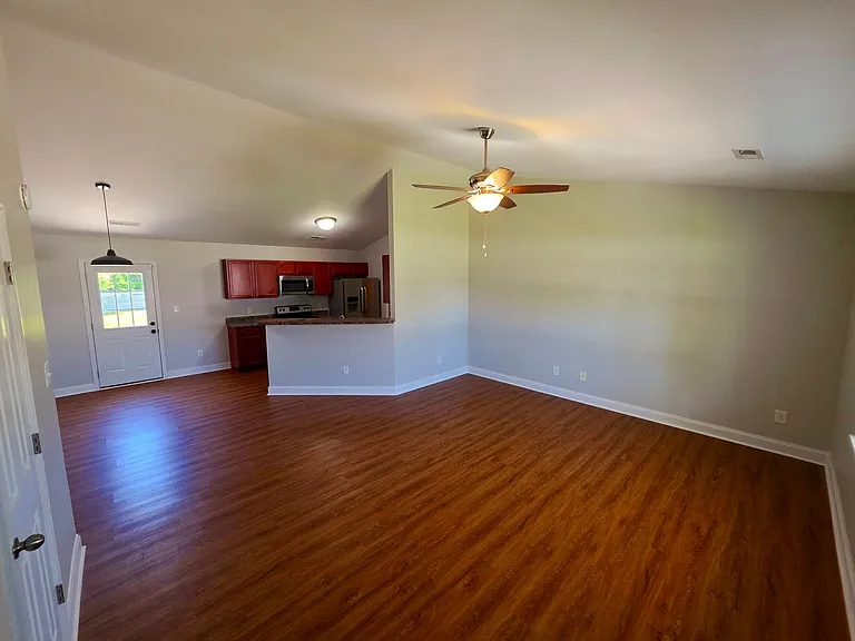 214 Michel Ct — Photo 2