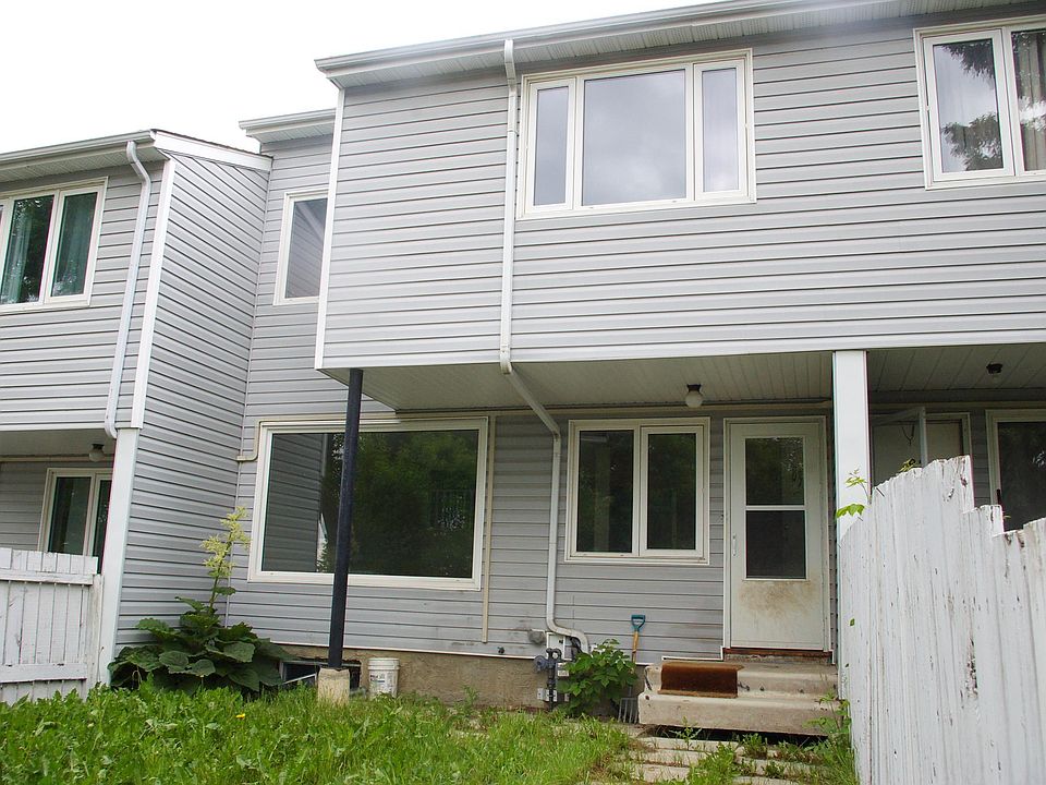 1st image of 83 Amberly Ct NW