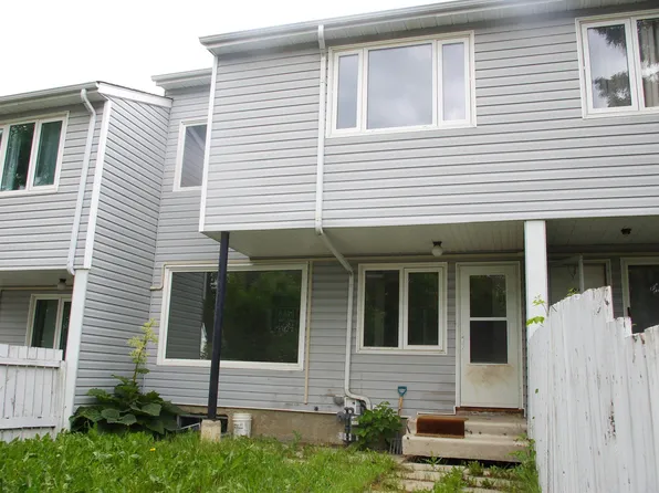 83 Amberly Ct NW, Edmonton, AB T5A 2H9