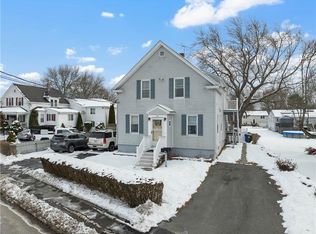 96 Mount Hope Ave, Bristol, RI 02809