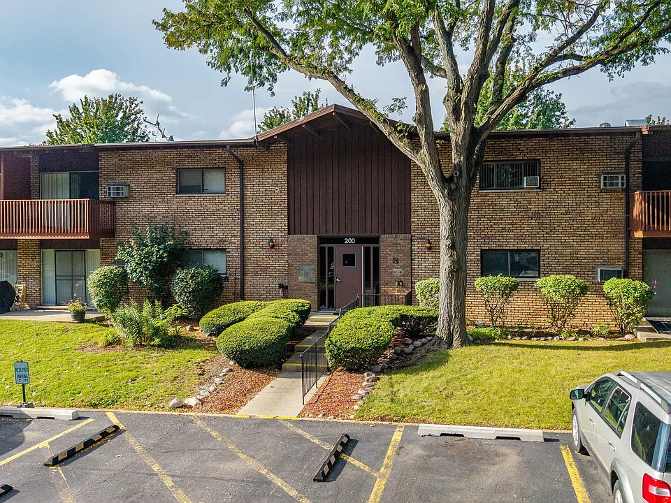 200 Willow Ln #C219