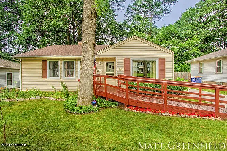 1815 Diamond Ave NE photo 1
