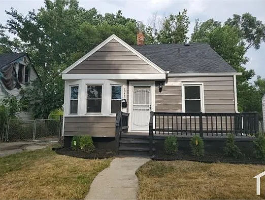 19482 Dwyer St — Photo 13