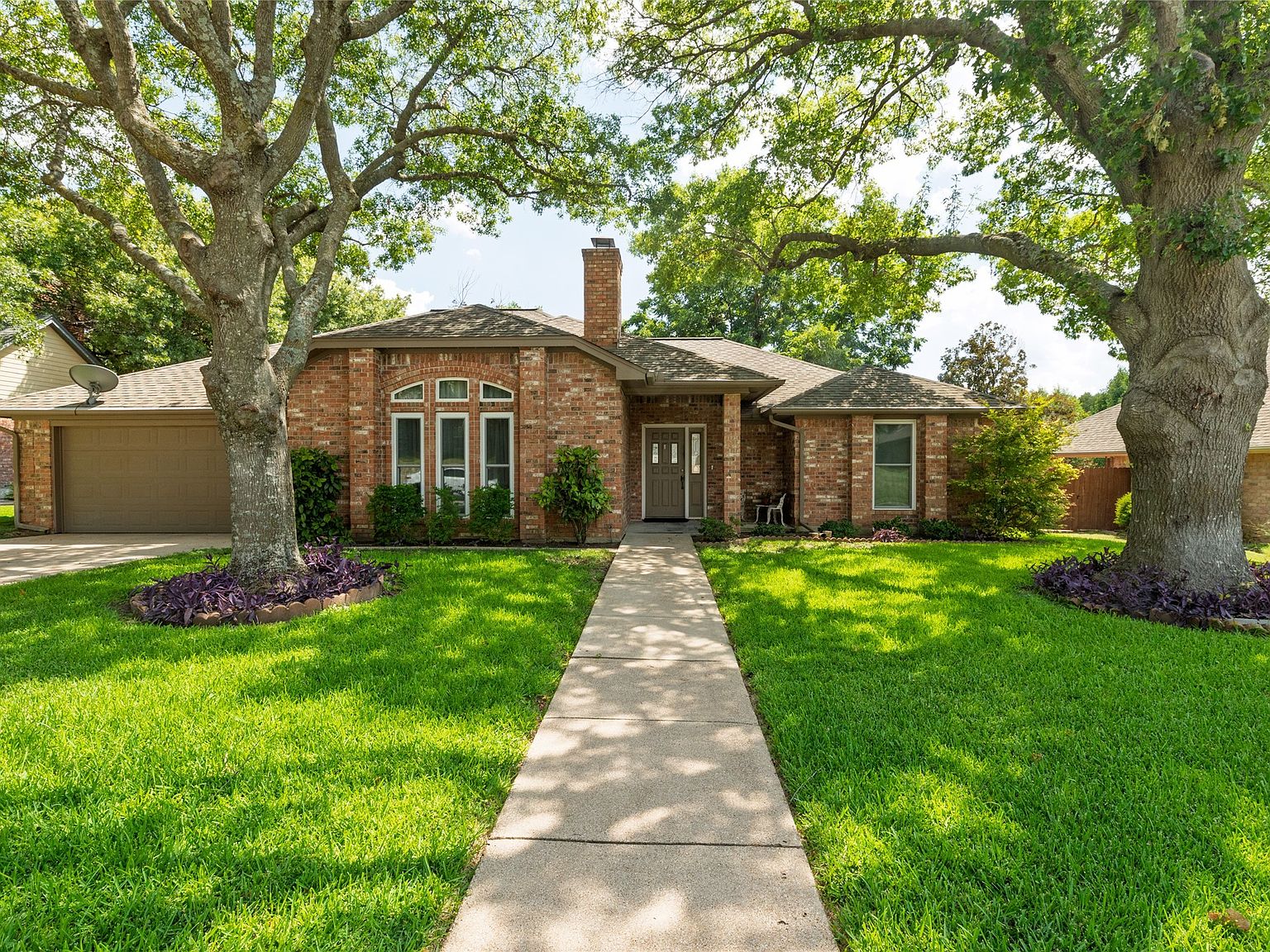10053 Regent Row St, Fort Worth, TX 76126 | Zillow