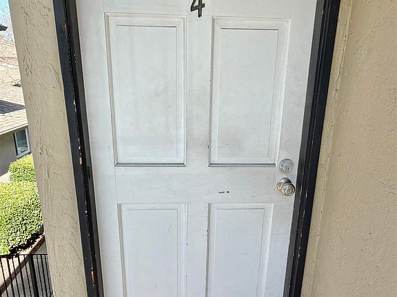 5th image of 1360 Del Rio Ct APT 4