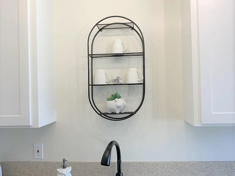 740 W Valley Dr #8 — Photo 10